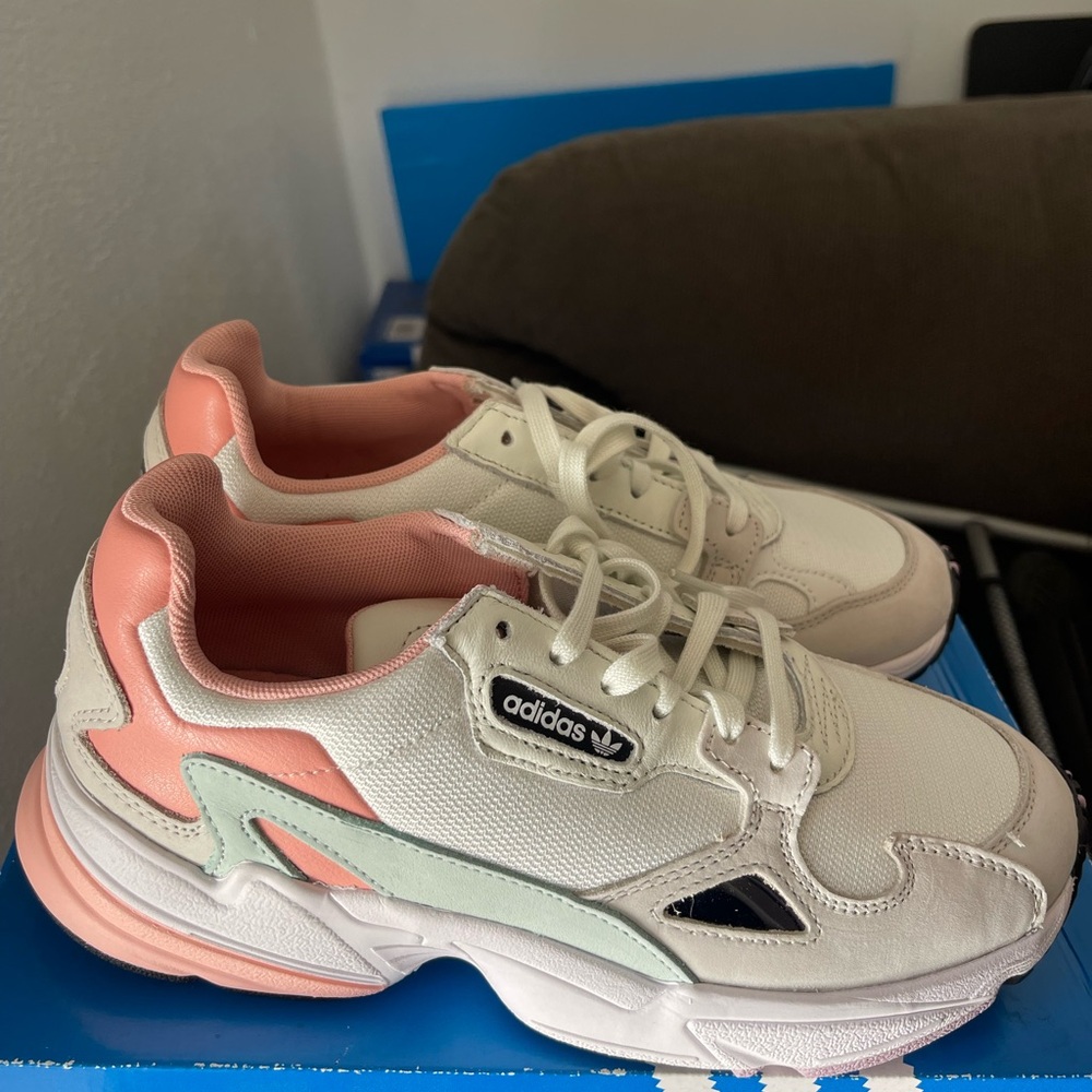 Adidas falcon shoes